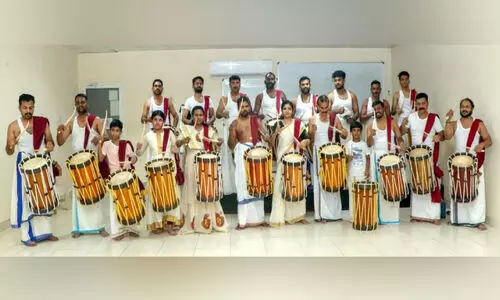 ഓ​ണ സ​ന്തോ​ഷ​ങ്ങ​ള്‍ നി​ല​ക്കു​ന്നി​ല്ല