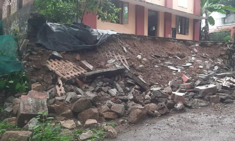 rain-damages rain-damages