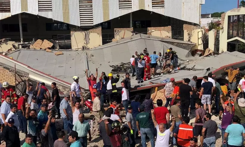 മെക്സിക്കോയിൽ പള്ളിയുടെ മേൽക്കൂര തകർന്ന് ഏഴ് മരണം