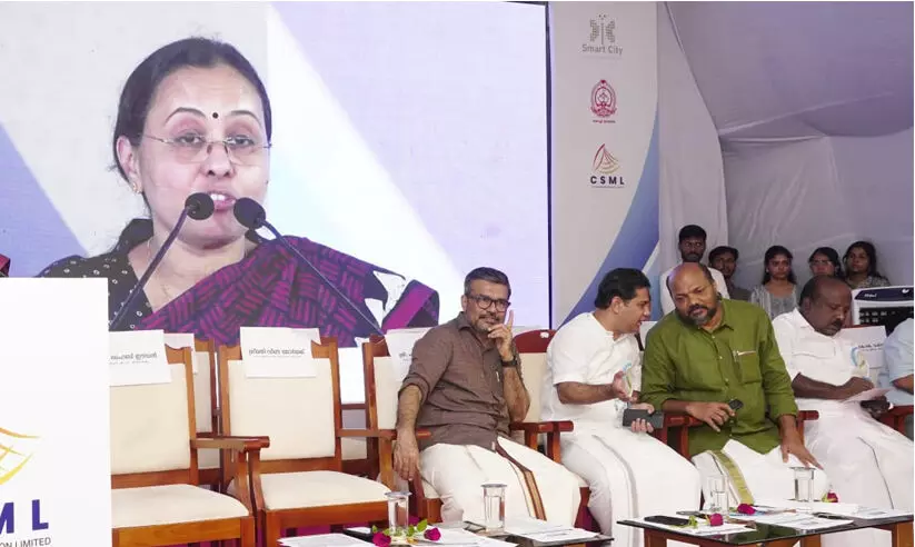 കൊച്ചി കാന്സര് സെന്റര് ഈ വര്ഷം നാടിന് സമര്പ്പിക്കുമെന്ന് വീണ ജോര്ജ് കൊച്ചി കാന്സര് സെന്റര് ഈ വര്ഷം നാടിന് സമര്പ്പിക്കുമെന്ന് വീണ ജോര്ജ്