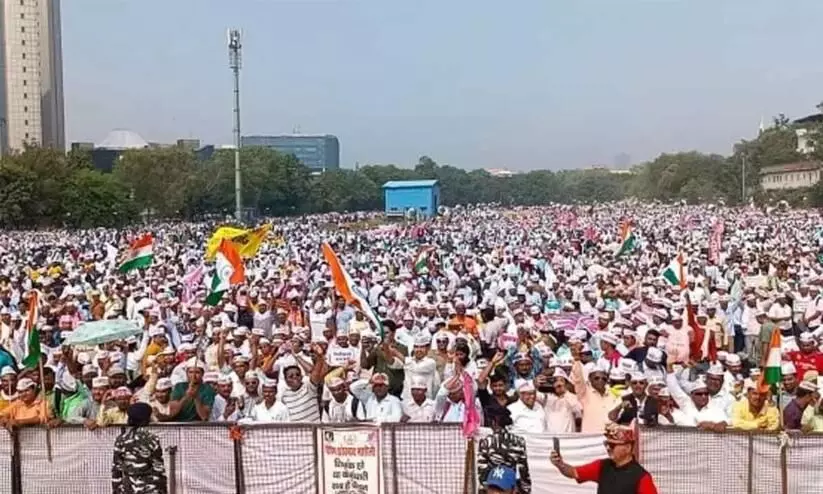 ഡൽഹിയെ പിടിച്ചുകുലുക്കി സർക്കാർ ജീവനക്കാരുടെ പ്രതിഷേധം; രാംലീല മൈതാനത്ത്​ പ്രകമ്പനമായി മുദ്രാവാക്യങ്ങൾ