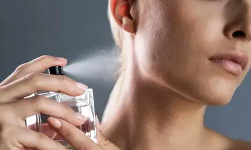 barring pilots, crew from using perfume