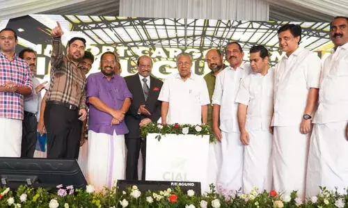 കേരളം മുന്നോട്ടുവെക്കുന്നത് ഉദാരവത്കരണ ചിന്തകള്‍ക്കുള്ള ബദലെന്ന് മുഖ്യമന്ത്രി