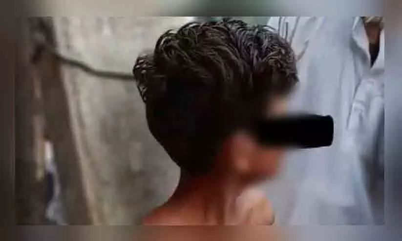 പണം മോഷ്ടിച്ചെന്ന് ആരോപിച്ച് 12കാരനെ നഗ്നനാക്കി മർദിച്ചു; സംഭവം യു.പിയിൽ, മൂന്നു പേർ അറസ്റ്റിൽ