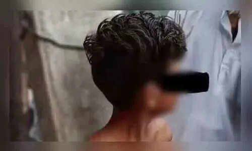 പണം മോഷ്ടിച്ചെന്ന് ആരോപിച്ച് 12കാരനെ നഗ്നനാക്കി മർദിച്ചു; സംഭവം യു.പിയിൽ, മൂന്നു പേർ അറസ്റ്റിൽ