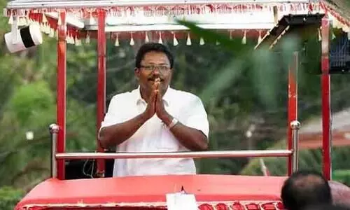 തട്ടം പരാമർശം: ഗോവിന്ദൻ മാസ്റ്ററുടെ വിശദീകരണം കമ്യൂണിസ്റ്റുകാരനെന്ന നിലയിൽ ഞാൻ ഏറ്റെടുക്കുന്നു -അനിൽകുമാർ