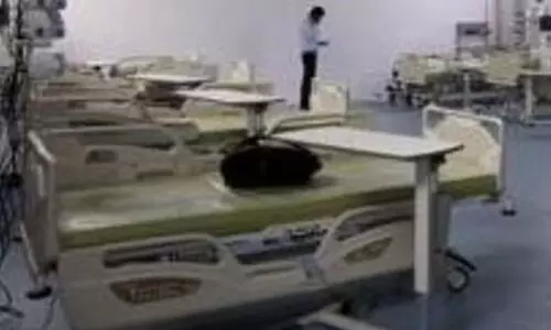 മൂന്നു ദിവസത്തിനിടെ മഹാരാഷ്ട്രയിൽ ചികിത്സ കിട്ടാതെ 49 മരണം മൂന്നു ദിവസത്തിനിടെ മഹാരാഷ്ട്രയിൽ ചികിത്സ കിട്ടാതെ 49 മരണം