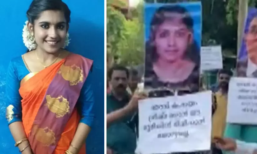 ഗ്രീഷ്മയുടെ കോലം കത്തിച്ച് മെൻസ് അസോസിയേഷൻ; ജാമ്യം നൽകിയതിൽ പ്രതിഷേധം ഗ്രീഷ്മയുടെ കോലം കത്തിച്ച് മെൻസ് അസോസിയേഷൻ; ജാമ്യം നൽകിയതിൽ പ്രതിഷേധം