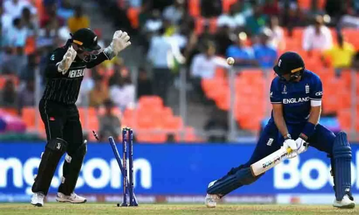 ലോകകപ്പ്: ഇംഗ്ലണ്ടിനെതിരെ ന്യൂസിലാൻഡിന് 283 റൺസ് വിജയലക്ഷ്യം