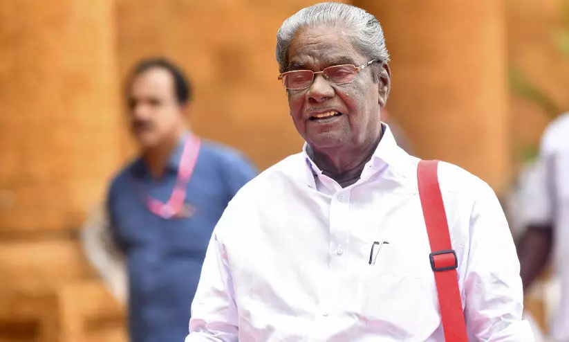 anathalavattom anandan