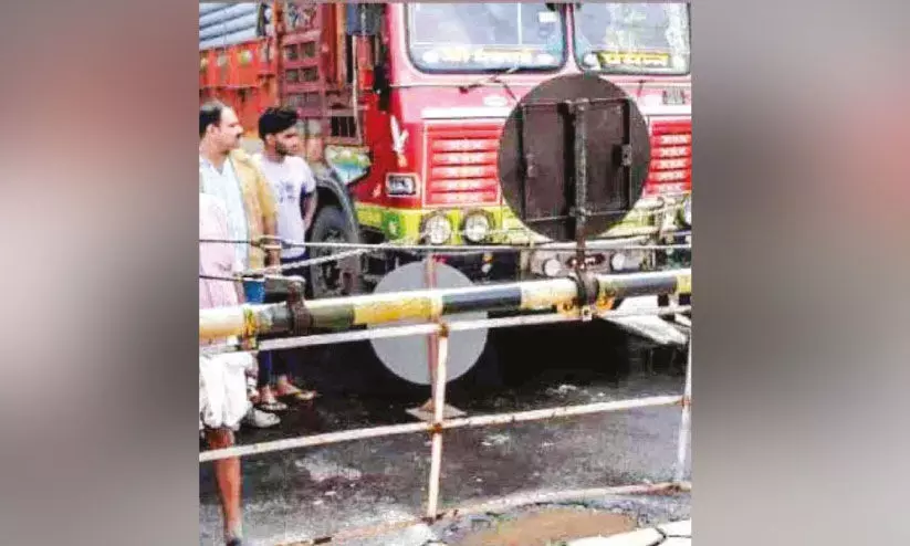 ത​ട​സ്സ​ങ്ങ​ൾ നീ​ങ്ങി;ചെ​ട്ടി​പ്പ​ടി റെ​യി​ൽ​വേ മേ​ൽ​പാ​ലം യാ​ഥാ​ർ​ഥ്യ​ത്തി​ലേ​ക്ക്