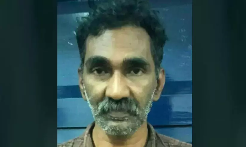 അർധനഗ്നനായി രാത്രി എട്ടിന് വരും, 12ന് മോഷണം, പുലർച്ചെ അഞ്ചുവരെ അവിടെതന്നെ ചെലവഴിച്ച് മടക്കം; കണ്ണൂരിൽ പിടിയിലായത് ‘വെറൈറ്റി’ കള്ളൻ അർധനഗ്നനായി രാത്രി എട്ടിന് വരും, 12ന് മോഷണം, പുലർച്ചെ അഞ്ചുവരെ അവിടെതന്നെ ചെലവഴിച്ച് മടക്കം; കണ്ണൂരിൽ പിടിയിലായത് ‘വെറൈറ്റി’ കള്ളൻ