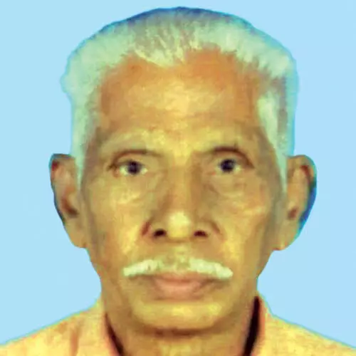 ച​ന്ദ്ര​ന്‍