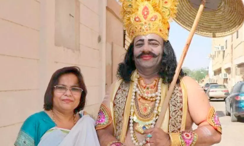 മാവേലിയുടെ വേഷത്തിൽ ജോസ് ആൻറണി ഭാര്യ വല്ലി ജോസിനൊപ്പം മാവേലിയുടെ വേഷത്തിൽ ജോസ് ആൻറണി ഭാര്യ വല്ലി ജോസിനൊപ്പം