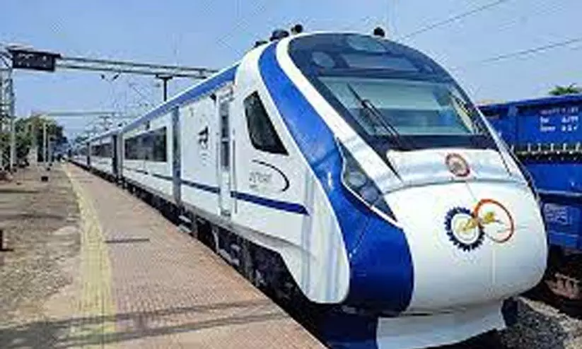 വന്ദേ ഭാരത് എക്സ്പ്രസിന് കുറ്റിപ്പുറത്ത് സ്റ്റോപ് അനുവദിക്കണം -കോട്ടക്കൽ കെ.എം.സി.സി വന്ദേ ഭാരത് എക്സ്പ്രസിന് കുറ്റിപ്പുറത്ത് സ്റ്റോപ് അനുവദിക്കണം -കോട്ടക്കൽ കെ.എം.സി.സി