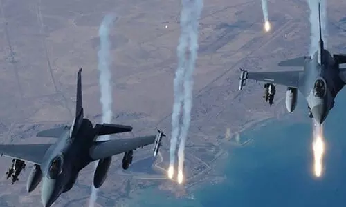 വടക്കൻ സിറിയയിലെ കുർദിഷ് ശക്തികേന്ദ്രങ്ങളിൽ തുർക്കിയ വ്യോമാക്രമണം