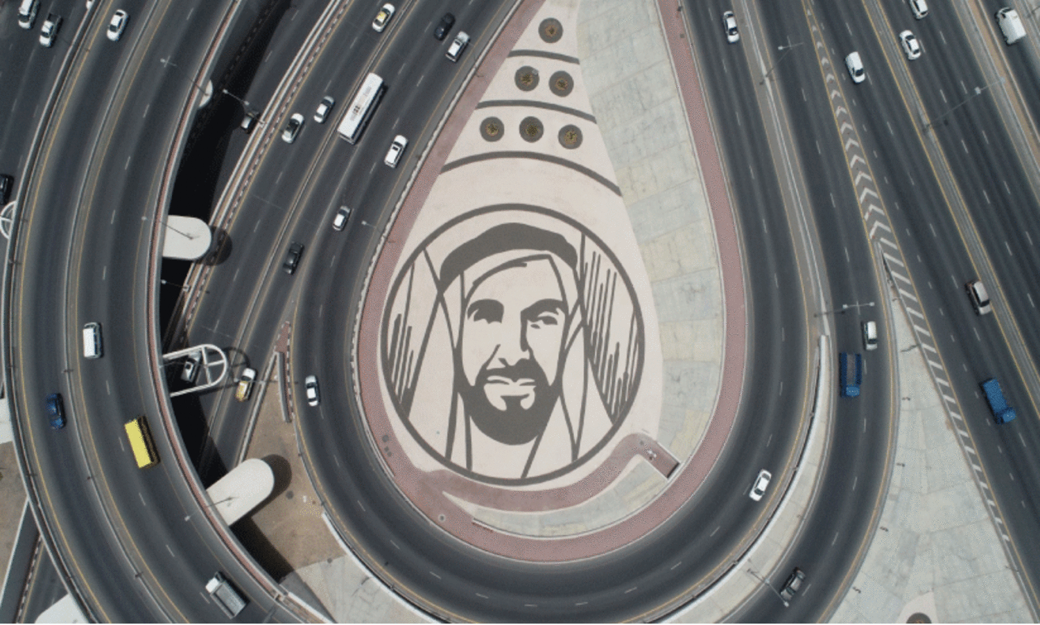 രാ​ഷ്ട്ര​പി​താ​വി​ന്‍റെ സ്മ​ര​ണ​ക​ള്‍ നി​റ​യു​ന്ന അ​ജ്മാ​ൻ പാ​ലം