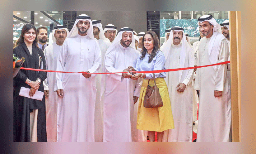 എ​ക്സ്പോ സെ​ന്‍റ​റി​ൽ അ​ത്ത​ർ മ​ണ​മു​ള്ള പ്ര​ദ​ർ​ശ​നം