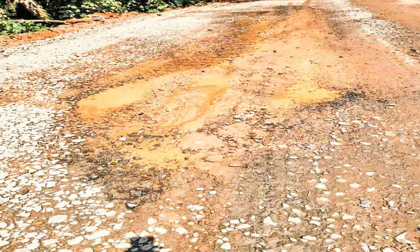 ഉദ്യോഗസ്ഥരുടെ ശീതസമരം കുടിവെള്ളം മുട്ടിച്ചു ഉദ്യോഗസ്ഥരുടെ ശീതസമരം കുടിവെള്ളം മുട്ടിച്ചു