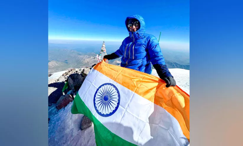 മിലാഷയുടെ യാത്ര കൊടുമുടികൾ തേടി മിലാഷയുടെ യാത്ര കൊടുമുടികൾ തേടി