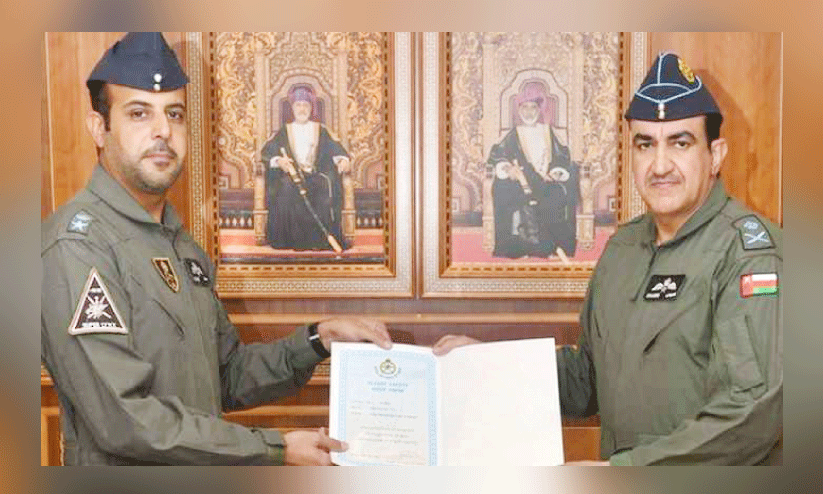 വി​ങ് ക​മാ​ൻ​ഡ​റെ റാ​ഫോ ആ​ദ​രി​ച്ചു