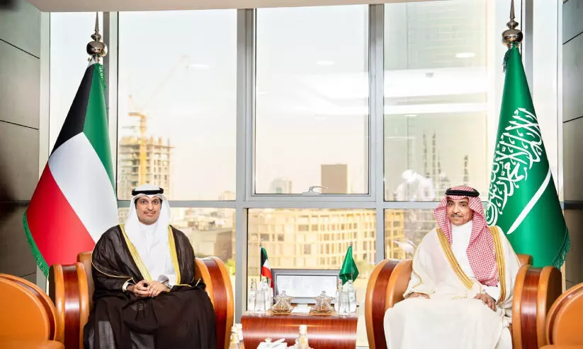 മാ​ധ്യ​മ സ​ഹ​ക​ര​ണം: കു​വൈ​ത്ത്-​സൗ​ദി മ​ന്ത്രി​മാ​ർ ച​ർ​ച്ച ന​ട​ത്തി