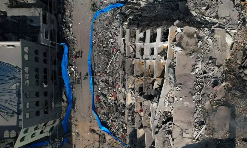 രക്തരൂഷിതം പശ്ചിമേഷ്യ; ഇസ്രായേലിൽ മരണം 700 കടന്നു; ഗസ്സയിൽ മരണം 370 രക്തരൂഷിതം പശ്ചിമേഷ്യ; ഇസ്രായേലിൽ മരണം 700 കടന്നു; ഗസ്സയിൽ മരണം 370