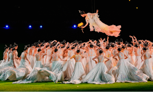 പതാക പാറട്ടെ പാരിസിലും