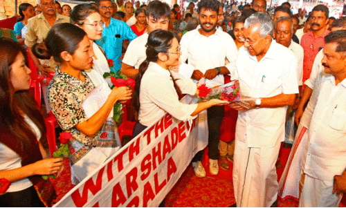 ബി.ജെ.പി ഇനിയും അധികാരത്തിലെത്തിയാൽ   രാജ്യത്തിന് സർവനാശം -മുഖ്യമന്ത്രി