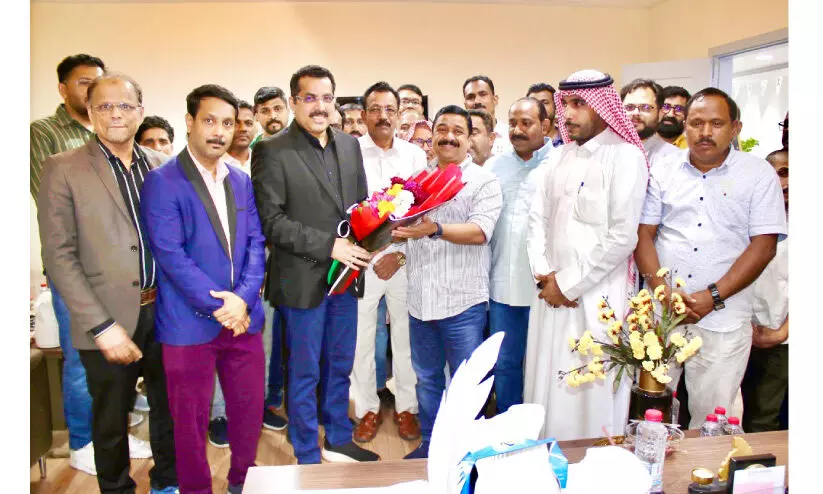 ന​ജീ​ബ് കാ​ന്ത​പു​രം എം.​എ​ൽ.​എ​ക്ക്​ സൗദിയിൽ സ്വീ​ക​ര​ണം ന​ൽ​കി