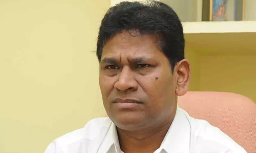 സാന്റിയാഗോ മാർട്ടിന്‍റെ വീട്ടിലും ഓഫിസിലും ആദായ നികുതി വകുപ്പിന്റെ പരിശോധന