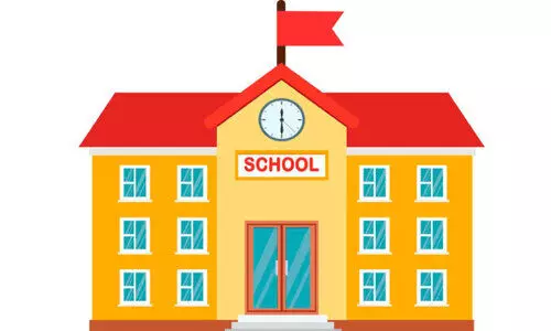 ഹൈസ്‌കൂളില്ല; കാരക്കാട്ടുകാർക്ക് പഠനം കഠിനം