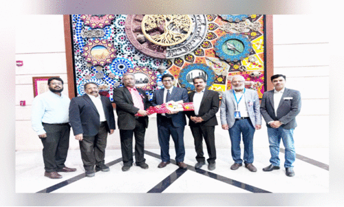 കാ​ൻ​സ​ർ കെ​യ​ർ ഗ്രൂ​പ് ഭാ​ര​വാ​ഹി​ക​ൾ ഇ​ന്ത്യ​ൻ അം​ബാ​സ​ഡ​റു​മാ​യി കൂ​ടി​ക്കാ​ഴ്ച ന​ട​ത്തി