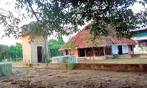 അരൂക്കുറ്റി സി.എച്ച്.സിയോട്​ അവഗണന മാത്രം