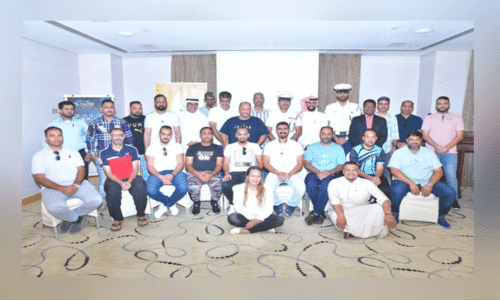 ട്രാ​ഫി​ക് ബോ​ധ​വ​ത്ക​ര​ണ ക്ലാ​സ്