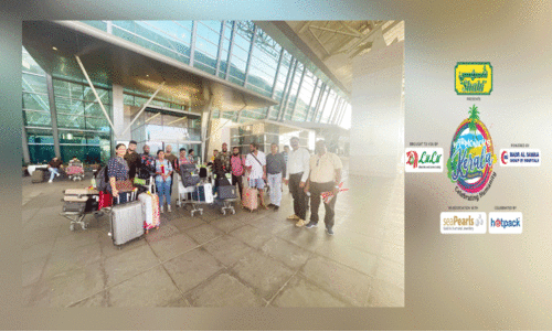 താ​ര​ങ്ങ​ൾ എ​ത്തി; നാ​ളെ ആ​ഘോ​ഷ രാ​വ്