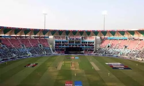 ഇതെന്ത് ലോകകപ്പ്?; ആസ്ട്രേലിയ-ദക്ഷിണാഫ്രിക്ക മത്സരത്തിനും ആളൊഴിഞ്ഞ ഗാലറി