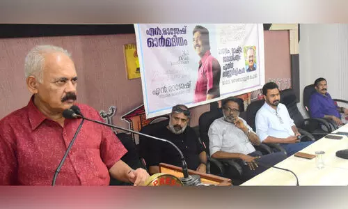 മാധ്യമങ്ങളെ ഭയപ്പെടുത്തി നിർവീര്യമാക്കുന്നു -ഡോ. സെബാസ്റ്റ്യൻ പോൾ