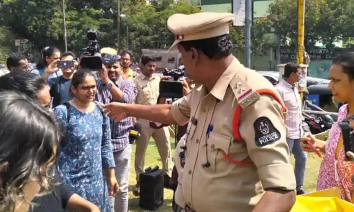 ഹൈദരാബാദിൽ ഇസ്രയേലിനെതിരെ പ്രതിഷേധം സംഘടിപ്പിച്ച വിദ്യാർഥികളെ കസ്റ്റഡിയിലെടുത്തു