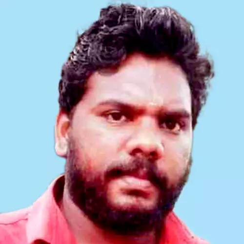 വ​ഞ്ചി​യി​ൽ​നി​ന്ന് പു​ഴ​യി​ൽ വീ​ണ യു​വാ​വി​ന്റെ മൃ​ത​ദേ​ഹം ക​ണ്ടെ​ത്തി