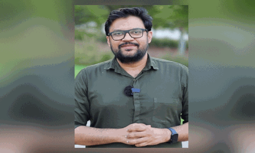 ഷി​നോ​ജ് കെ. ​ഷം​സു​ദ്ദീ​ന്​ ടീം ​അ​ബൂ​ദ​ബി​യ​ൻ​സ് മാ​ധ്യ​മ പു​ര​സ്കാ​രം