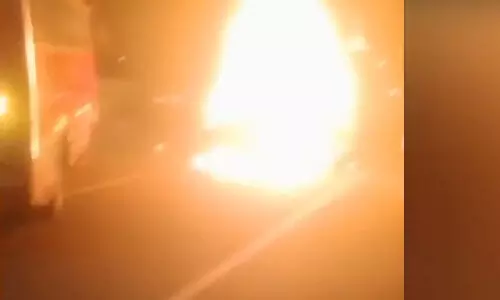 ബസിടിച്ച് മറിഞ്ഞ ഓ​ട്ടോ കത്തി രണ്ടുപേർ വെന്തുമരിച്ചു