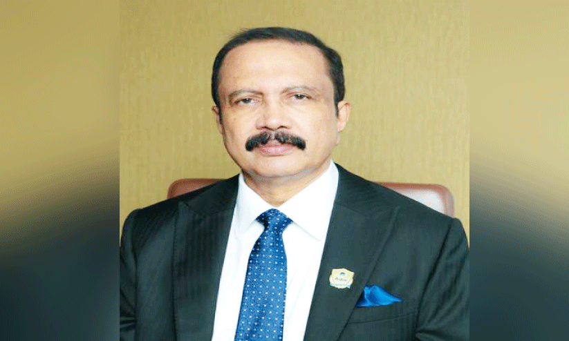 ആസാദ് മൂപ്പൻ ആസാദ് മൂപ്പൻ