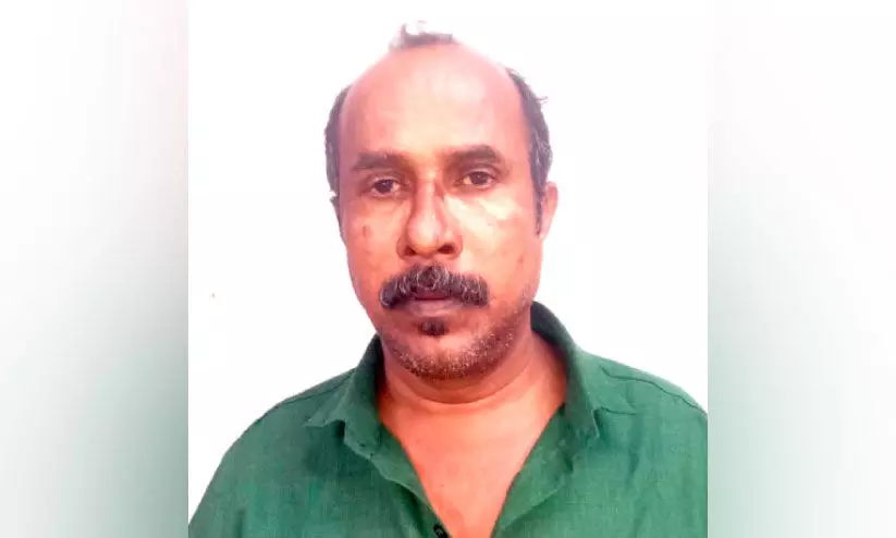 യുവാവിനെ കൊലപ്പെടുത്താൻ ശ്രമിച്ച കേസിൽ ഒളിവില്‍ കഴിഞ്ഞയാൾ അറസ്റ്റിൽ