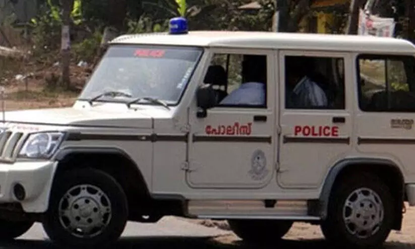 ഓപ്പറേഷന് ബൈക്ക് സ്റ്റണ്ട്: 35 ഇരുചക്രവാഹനങ്ങള് പിടിച്ചെടുത്തു; ഏഴുപേര്ക്കെതിരെ കേസ്; 3,59,250 രൂപ പിഴ ഈടാക്കി ഓപ്പറേഷന് ബൈക്ക് സ്റ്റണ്ട്: 35 ഇരുചക്രവാഹനങ്ങള് പിടിച്ചെടുത്തു; ഏഴുപേര്ക്കെതിരെ കേസ്; 3,59,250 രൂപ പിഴ ഈടാക്കി