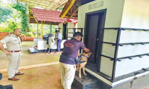 ഇരുമ്പുഴി കോണിക്കല്ലിൽ ക്ഷേത്രത്തിൽനിന്ന് പഞ്ചലോഹ വിഗ്രഹം മോഷ്ടിച്ചു ഇരുമ്പുഴി കോണിക്കല്ലിൽ ക്ഷേത്രത്തിൽനിന്ന് പഞ്ചലോഹ വിഗ്രഹം മോഷ്ടിച്ചു