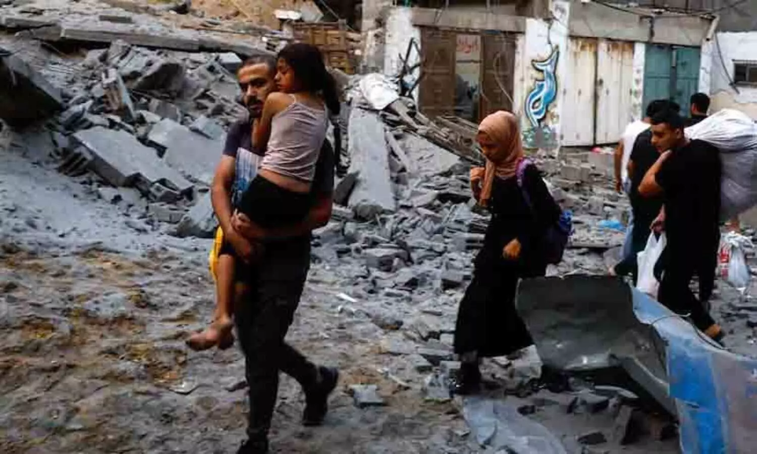 Gaza civilians afraid to leave home after bombing of ‘safe routes