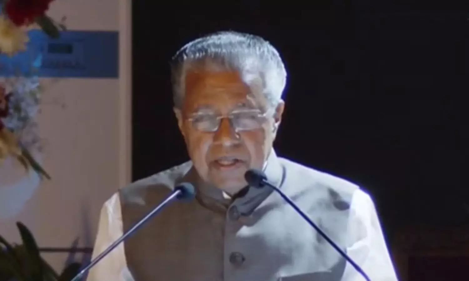 Pinarayi Vijayan at Vozhinjam port