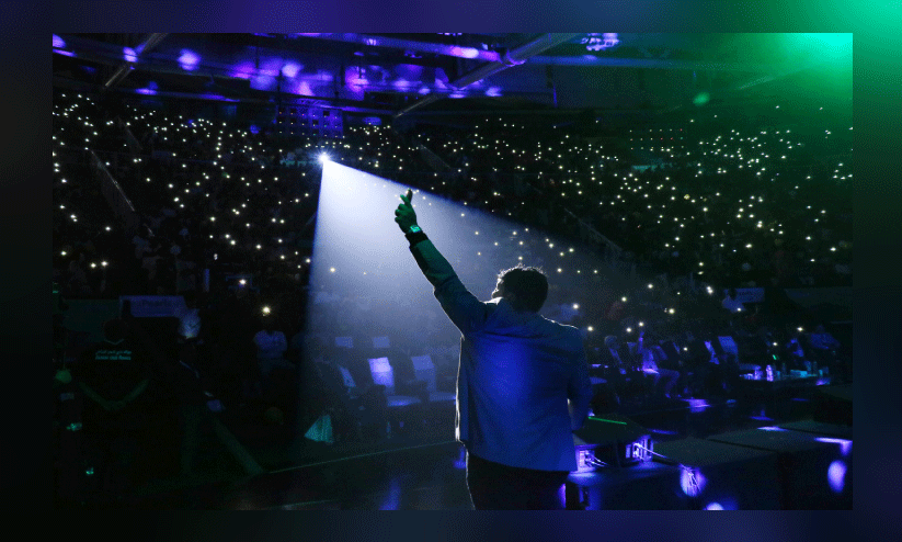 വിസ്മയ രാവിലാറാടി സലാല