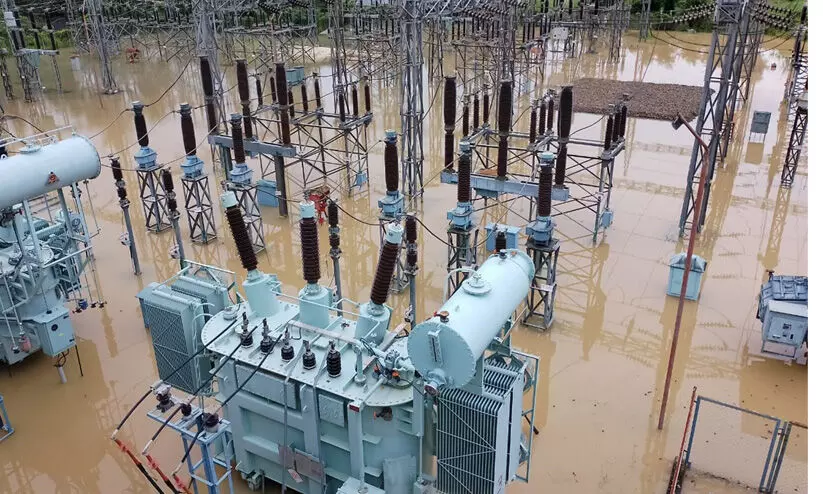 ട്രാൻസ്ഫോർമറുകളിലെ എൽ.ടി ഫീഡറുകൾ മുഴുവനായും ചാർജ് ചെയ്യാൻ പറ്റാത്ത അവസ്ഥയെന്ന് അധികൃതർ